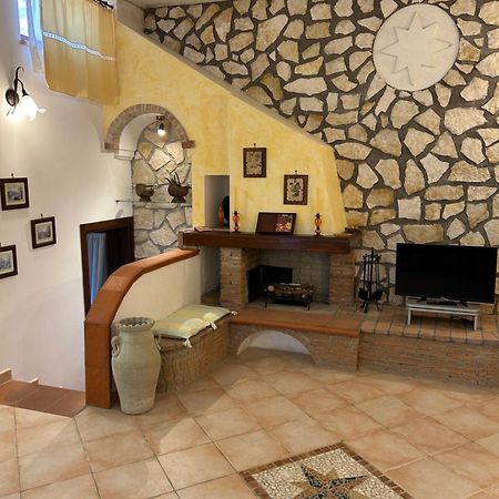 Residenza Antico Borgo Del Pozzo Aparthotel Tramonti Luaran gambar