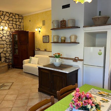 Residenza Antico Borgo Del Pozzo Aparthotel Tramonti Luaran gambar