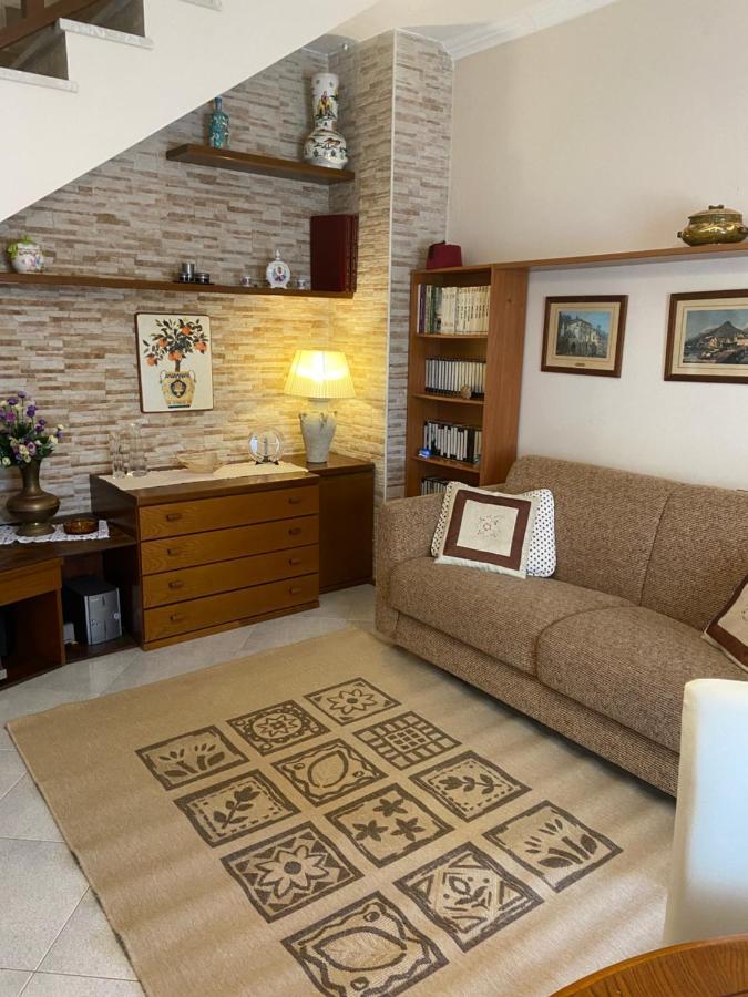 Residenza Antico Borgo Del Pozzo Aparthotel Tramonti Luaran gambar